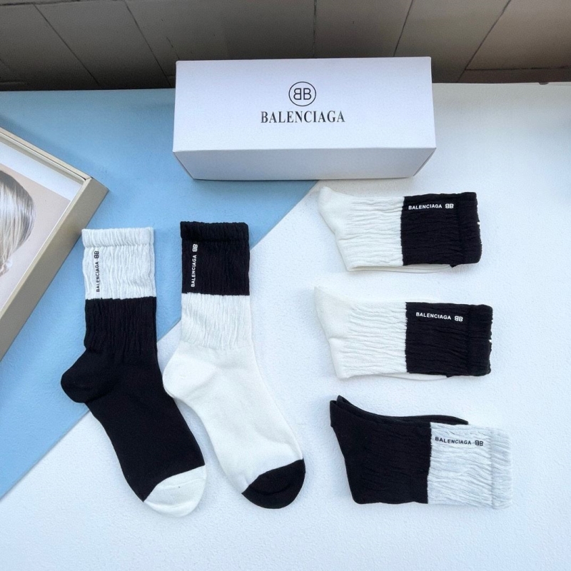 BALENCIAGA